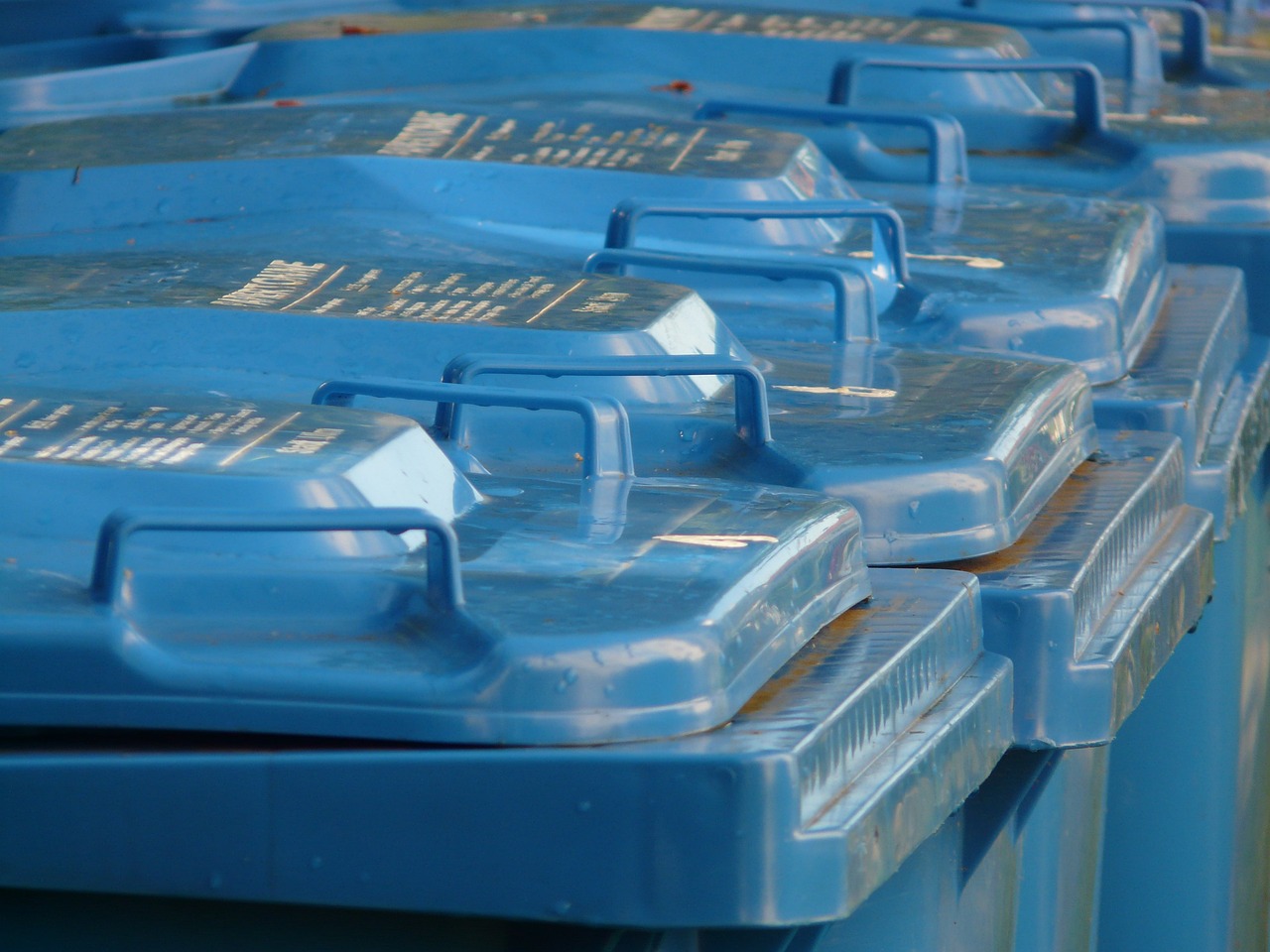¿Por qué los contenedores de basura deben ser resistentes y duraderos?